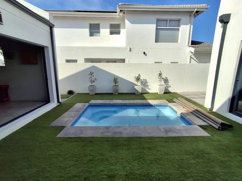4 Bedroom Property for Sale in Shelley Point Western Cape